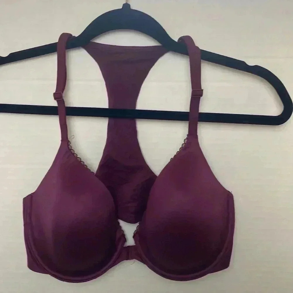 Victoria Secrets BODY BY VICTORIA Lightly-lined Racerback Full-Coverage Bra